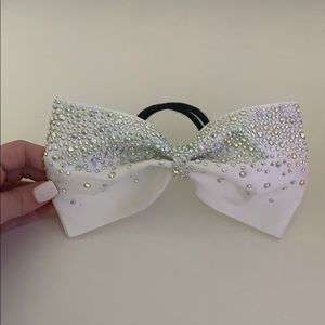 cheer bow